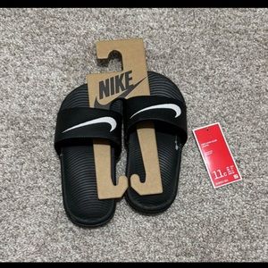 Toddler Nike Sandals - Size 11